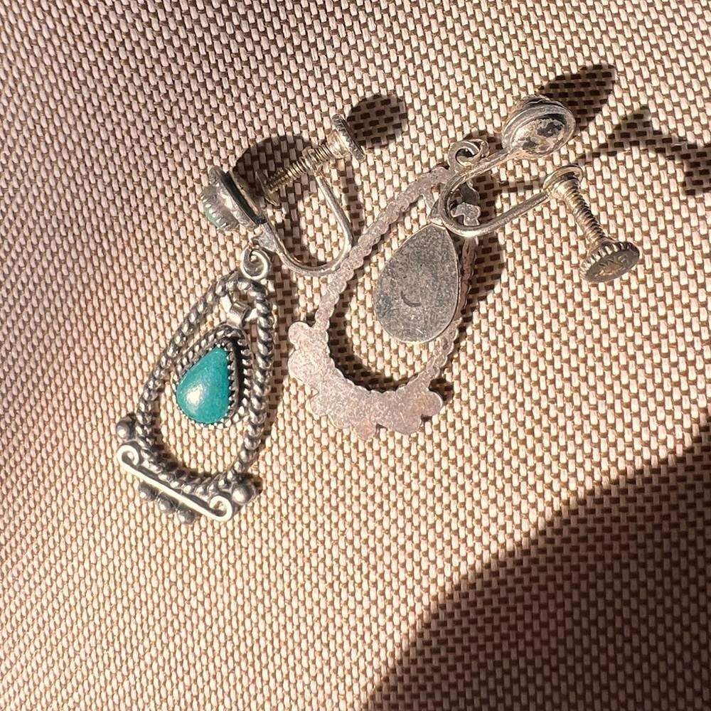 Vintage Turquoise zuni native American Silver Screw Back Earrings Southwestern - Picture 2 of 5